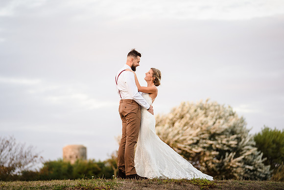 Lucy & Julian 220909331