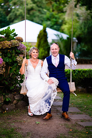 Mel & Rob190824345