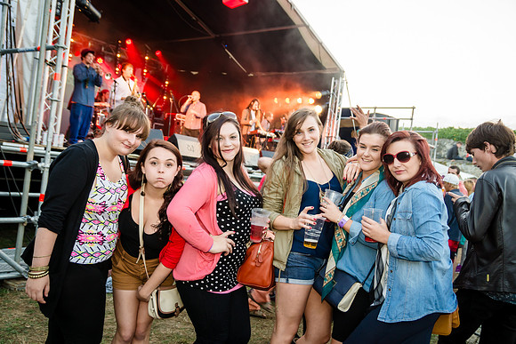 JR_VEF_130825019A