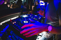 JR_170409015A