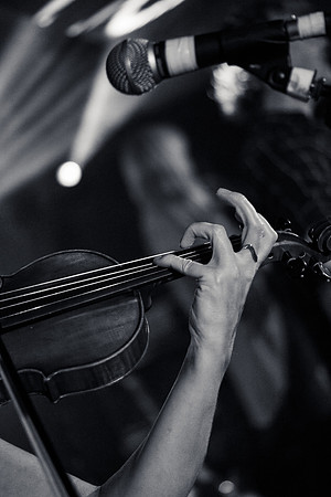 JR_BH_141018023