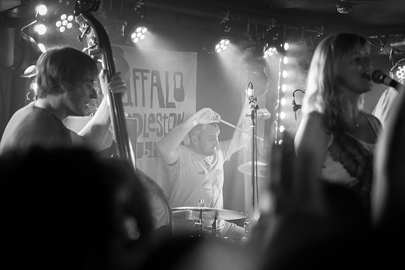 JR_BH_141018064