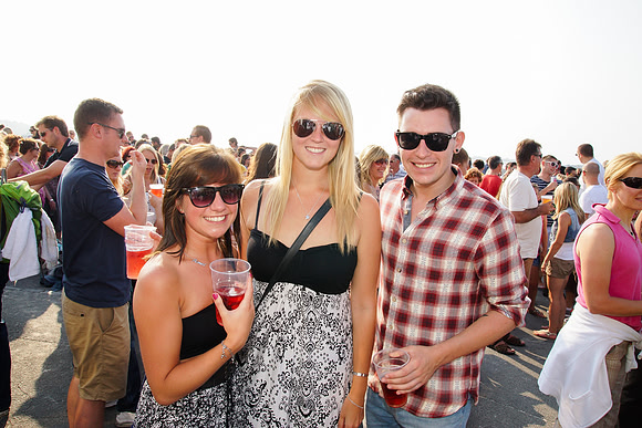 JR_BG_130826028A