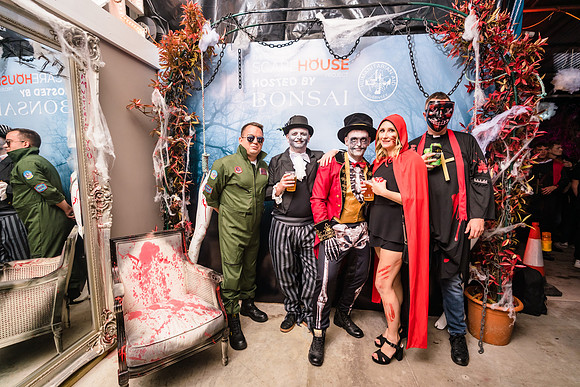 Scarehouse 221029048